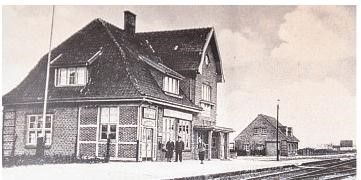 Bahnhof und Wiegehaus in den 1930er Jahren